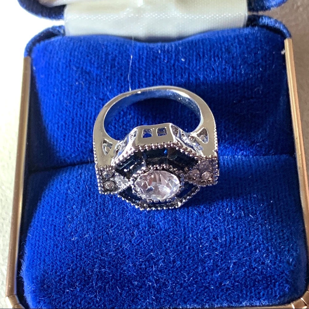 SILVER SAPPHIRE RING - Picture 4 of 9